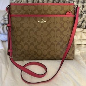 Excellent condition, hardly used, Coach crossbody bag.
